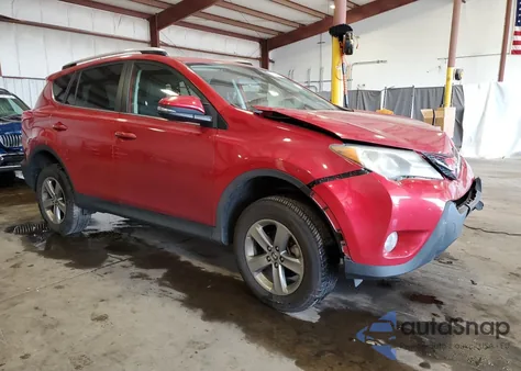 2015 Toyota Rav4 Xle z USA, uszkodzony, nr VIN JTMRFREV0FJ040130